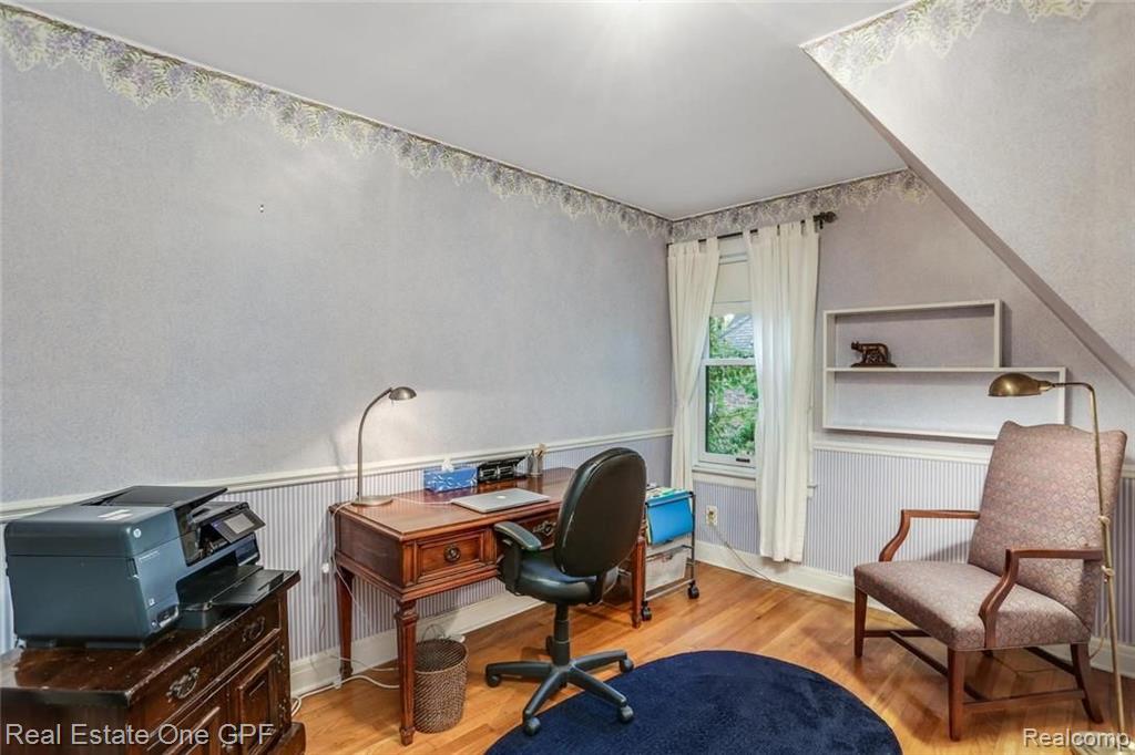 810 Barrington Road Grosse Pointe Park, MI 48230 - Photo 24 of 37