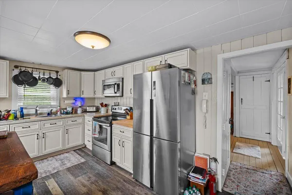 $397,500 | 7590 Poho Poco Drive, Kunkletown, PA 18058