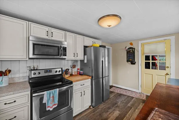 $397,500 | 7590 Poho Poco Drive, Kunkletown, PA 18058