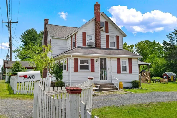 $397,500 | 7590 Poho Poco Drive, Kunkletown, PA 18058