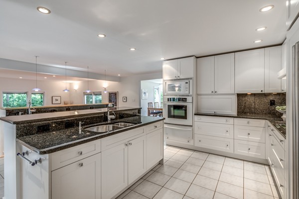 4 Russell Road Lexington, MA 02420 - Photo 12 of 30 Gallery Image 12