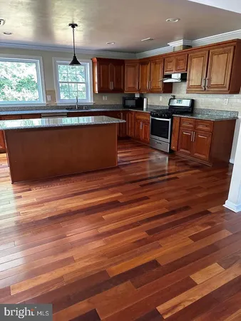 $4,200 | 1745 Gilson Street, Falls Church, VA 22043