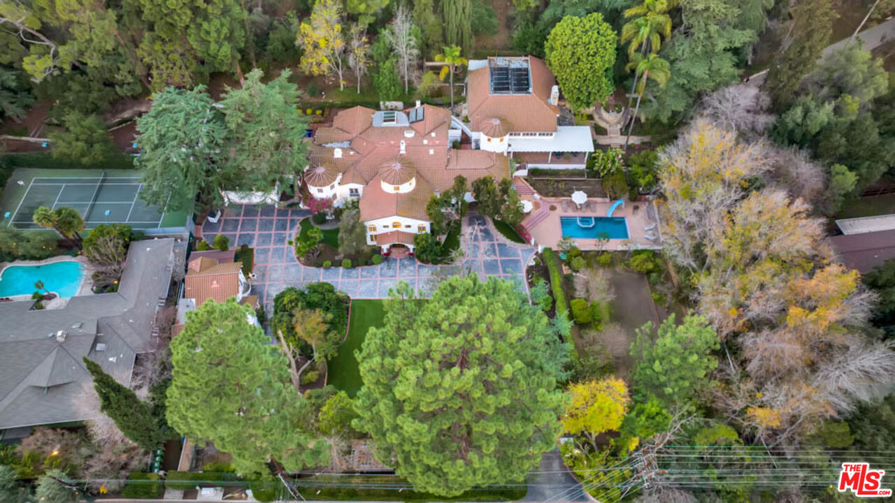 3405 Fryman Road Studio City, CA 91604 - Photo 25 of 28 an aerial view of a house with a yard