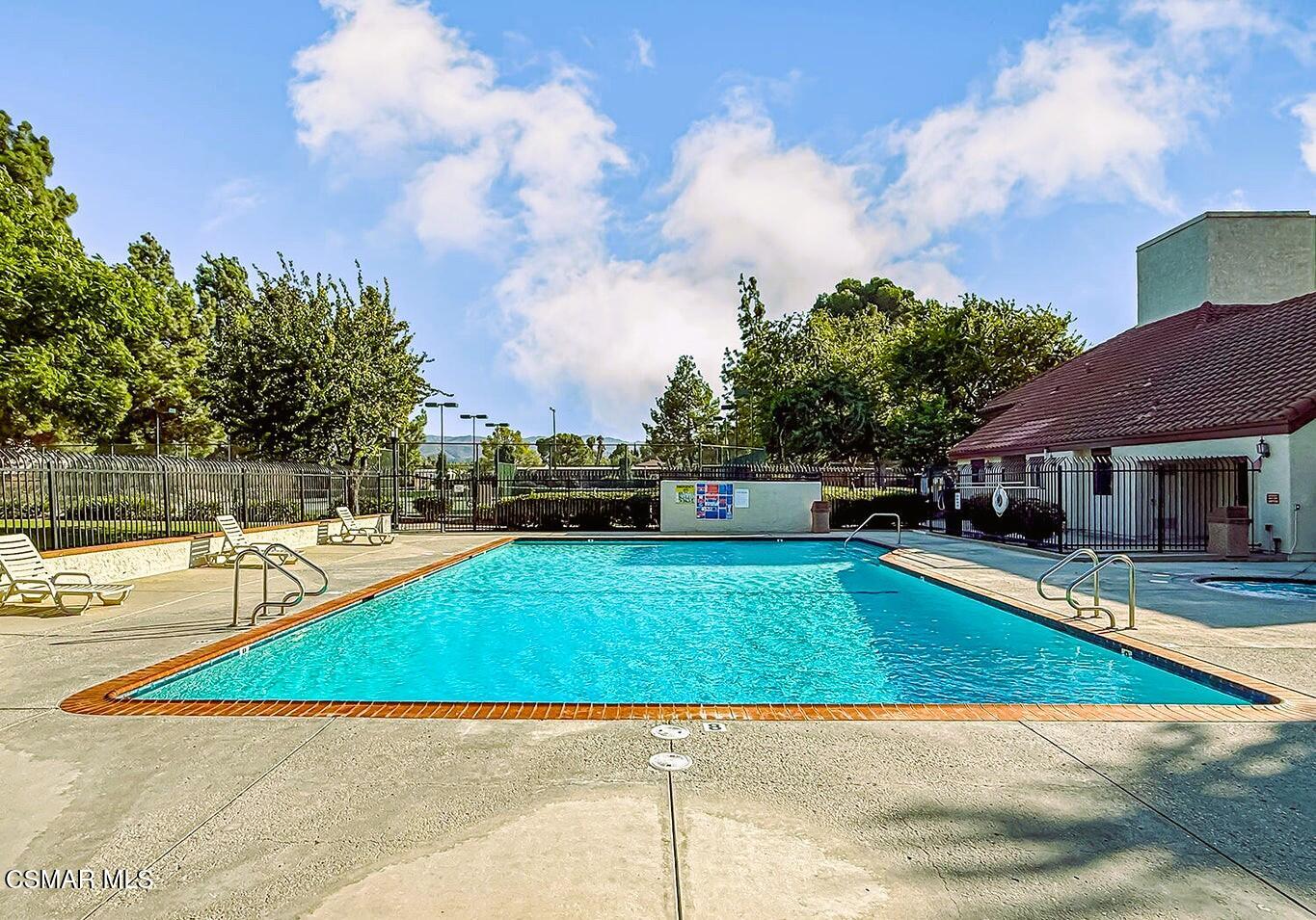1736 Sinaloa Road, Unit 427 Simi Valley, CA 93065 - Photo 48 of 62 Pool2