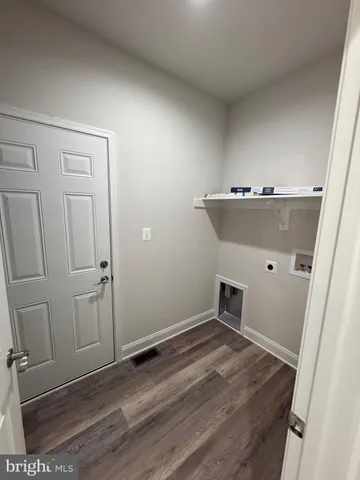 a view of a golf course with a big yard