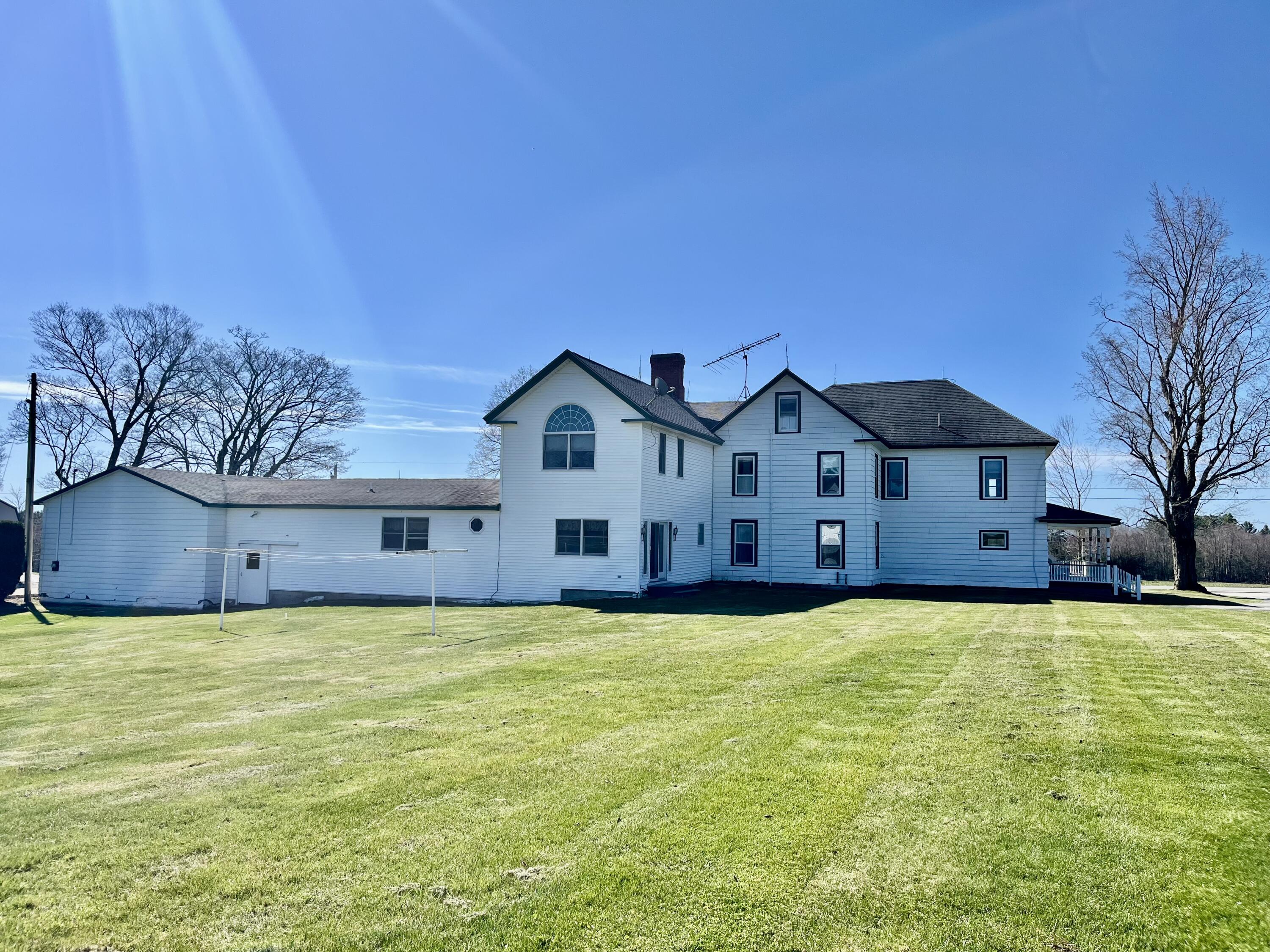 428 Mullen Road Newport, ME 04953 - Photo 4 of 45 IMG_3392