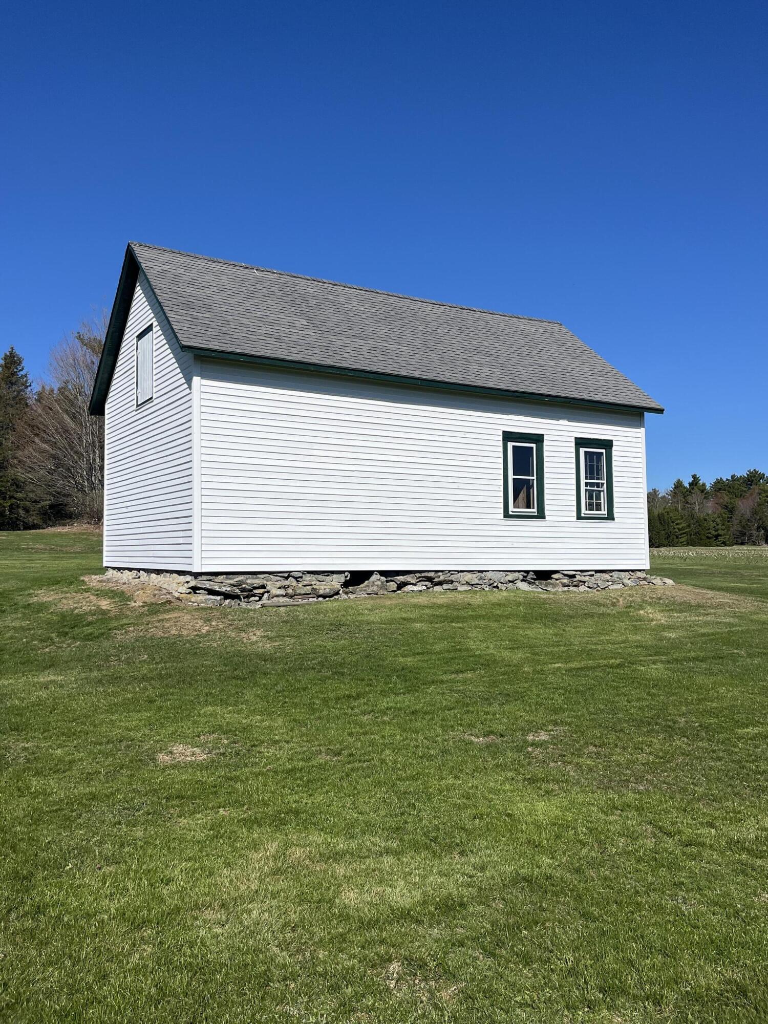 428 Mullen Road Newport, ME 04953 - Photo 8 of 45 IMG_3394