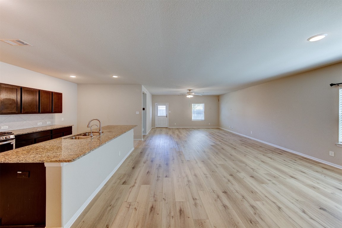 2164 Dale Street Alvin, TX 77511 - Photo 6 of 35