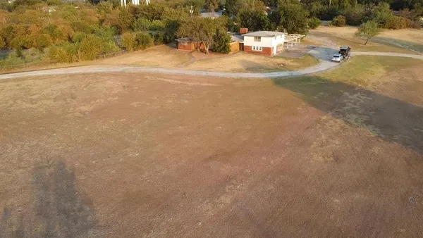 $299,900 | 1115 West Belknap Street, Jacksboro, TX 76458
