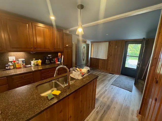 a kitchen with granite countertop lots of counter top space