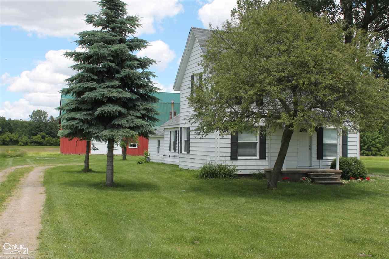 20289 31 Mile Road Ray, MI 48096 - Photo 3 of 10