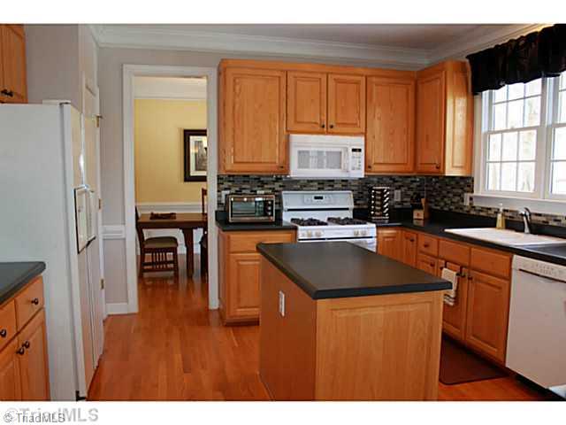 4606 Charlottesville Road Greensboro, NC 27410 - Photo 5 of 16 Kitchen.