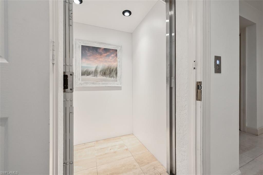 30 Casa Mar Lane Naples, FL 34103 - Photo 28 of 48 a view of a hallway