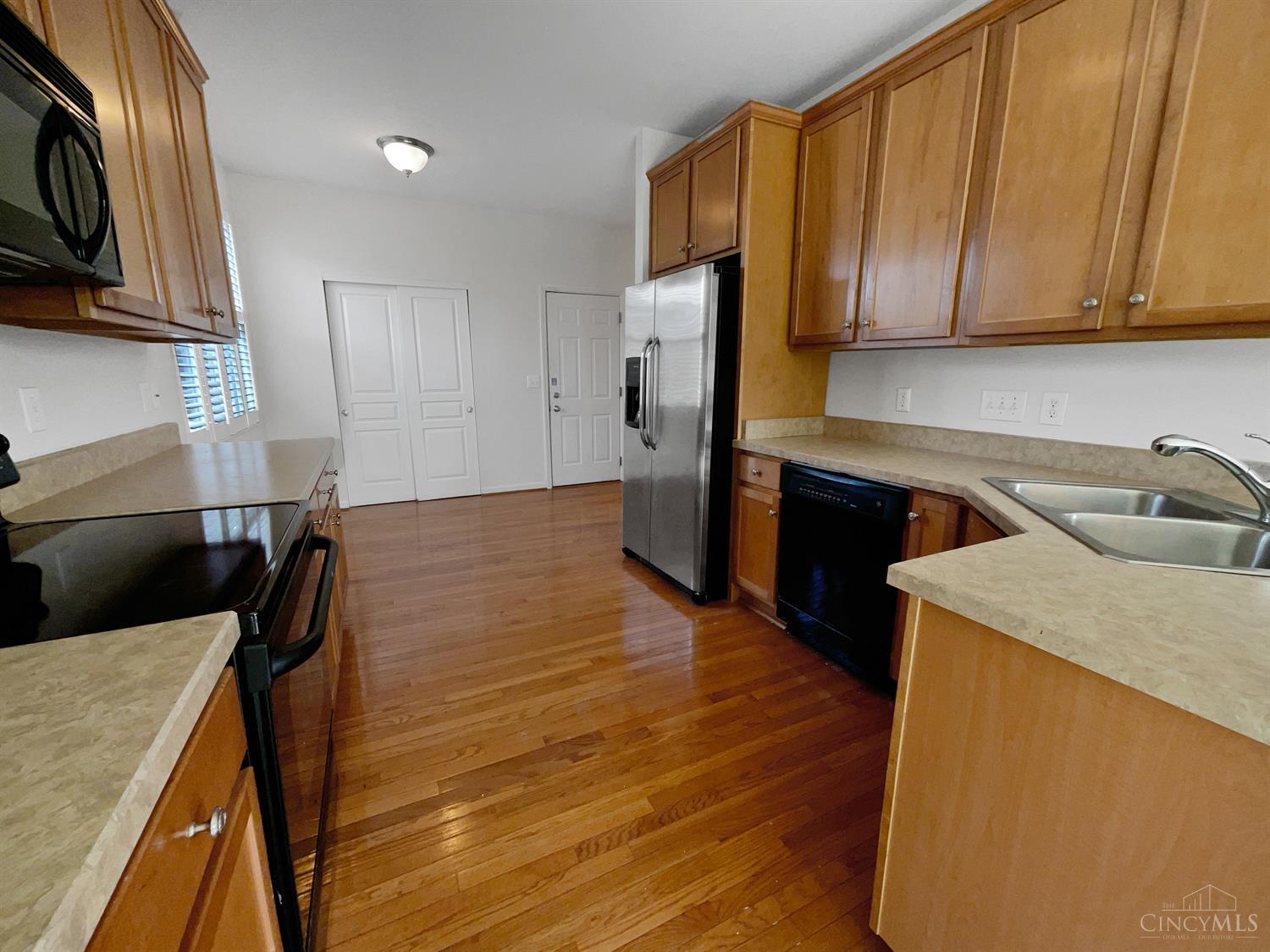 6811 Salem Road Cincinnati, OH 45230 - Photo 11 of 27