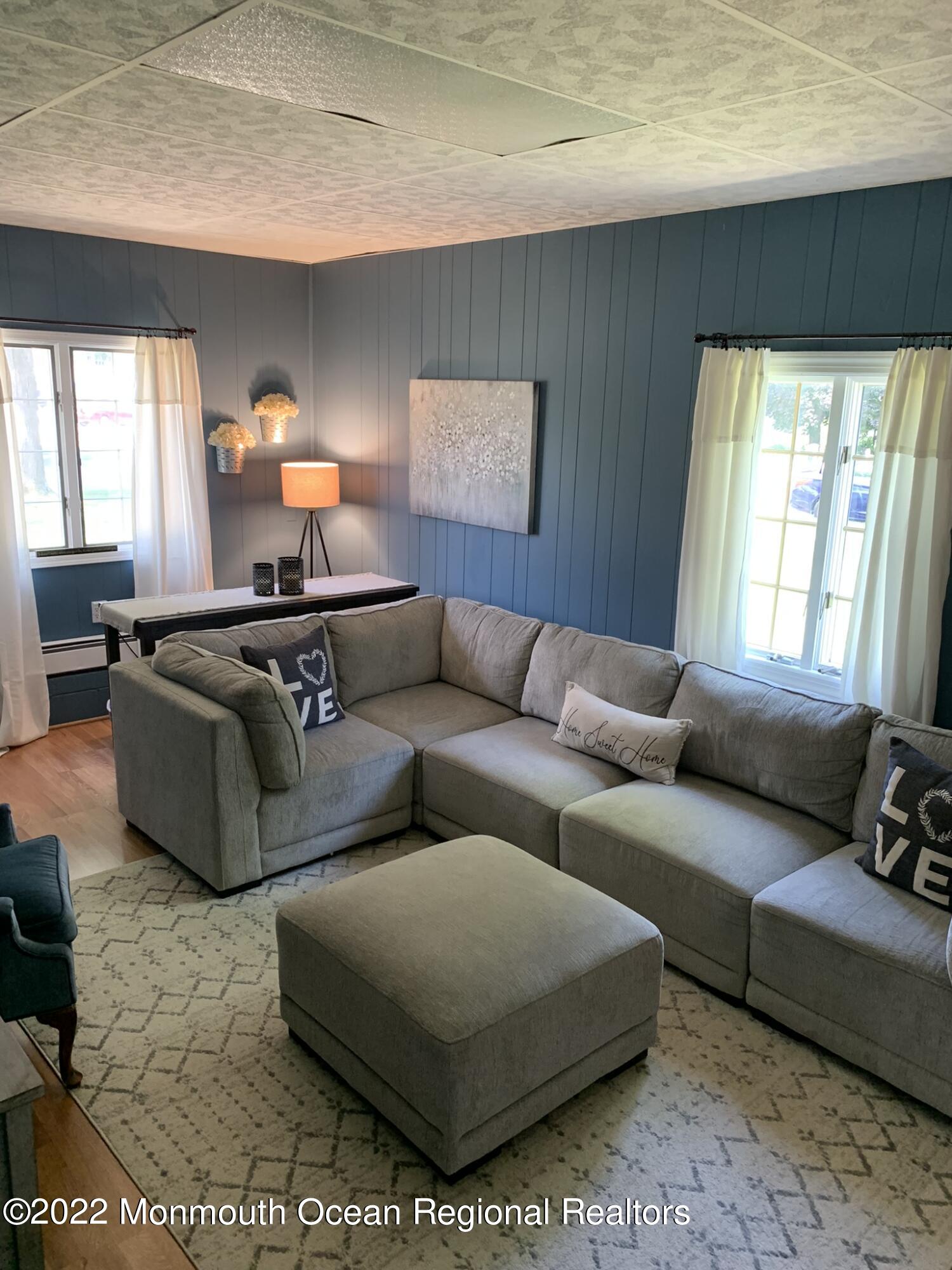 40 Leone Road Toms River, NJ 08755 - Photo 31 of 50 FAMILY ROOM