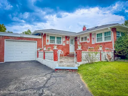 $310,000 | 2772 Highway 28, Shokan, NY 12481