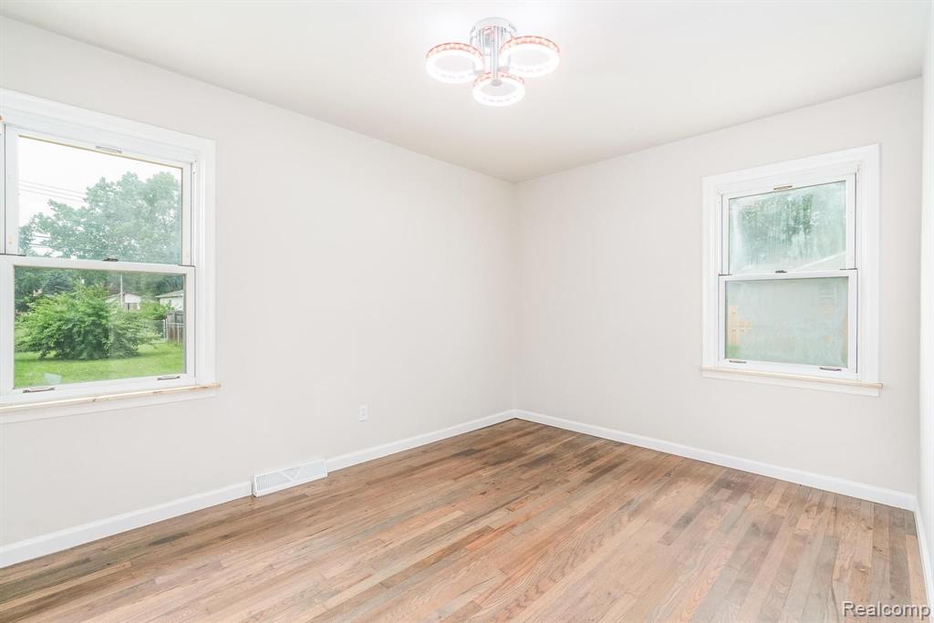 14236 Beech Daly Road Taylor, MI 48180 - Photo 23 of 26