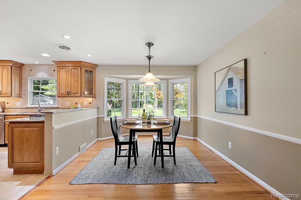 144 Oaklane Drive Rochester Hills, MI 48306 - Photo 15 of 74