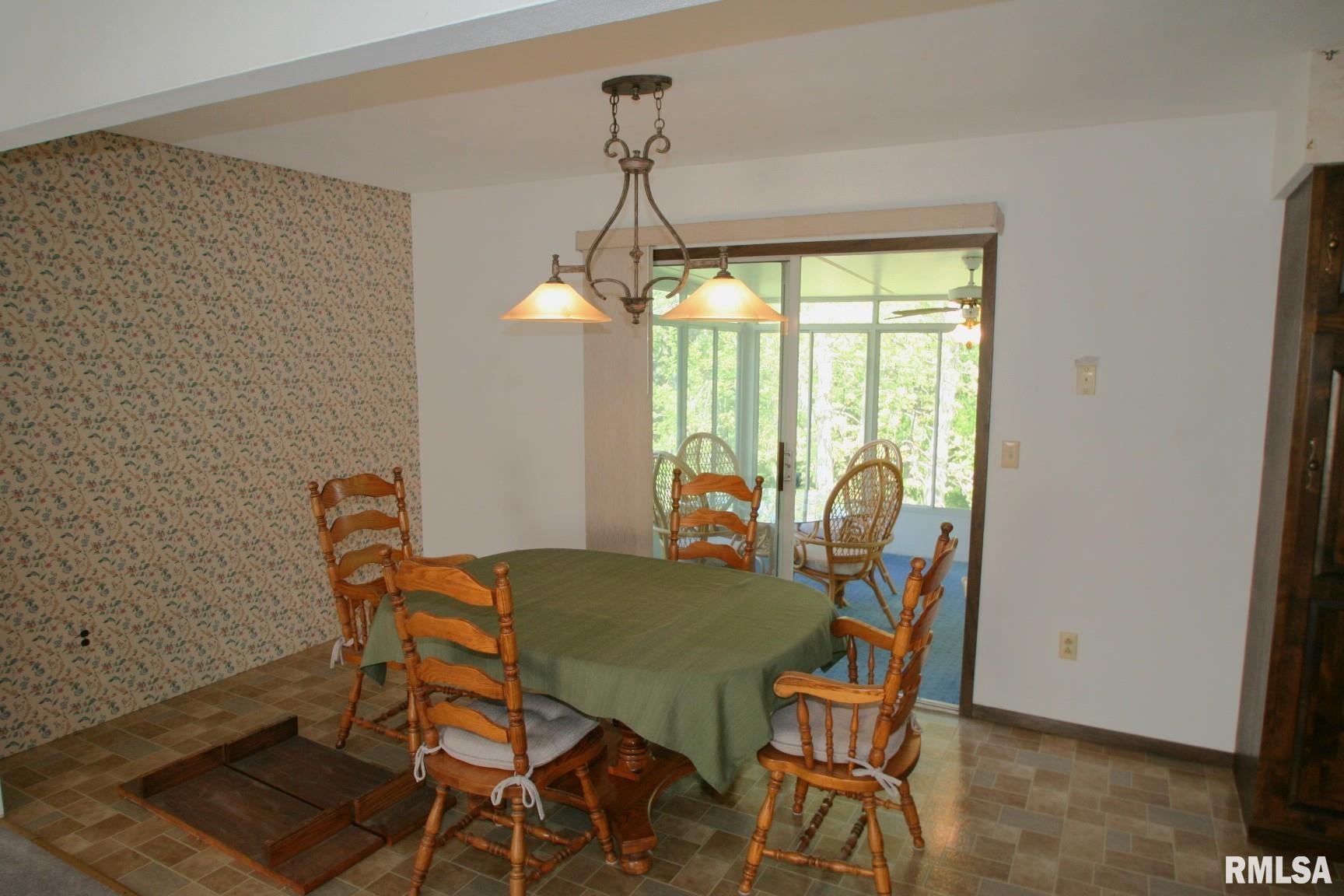 32 Roxbury Road Mackinaw, IL 61755 - Photo 17 of 30