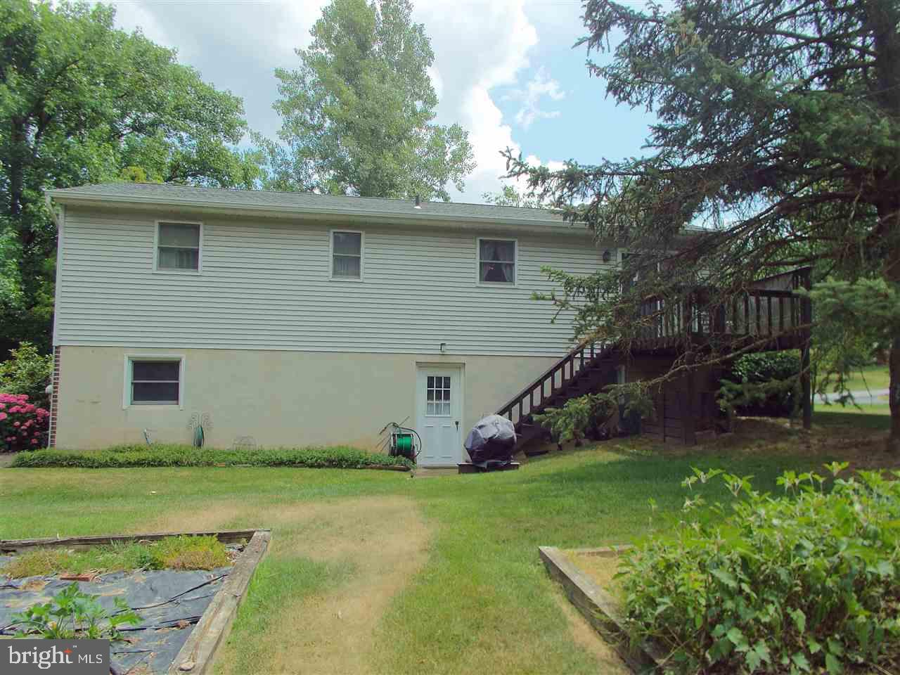633 Greendale Road York, PA 17403 - Photo 14 of 17 Gallery Image 14