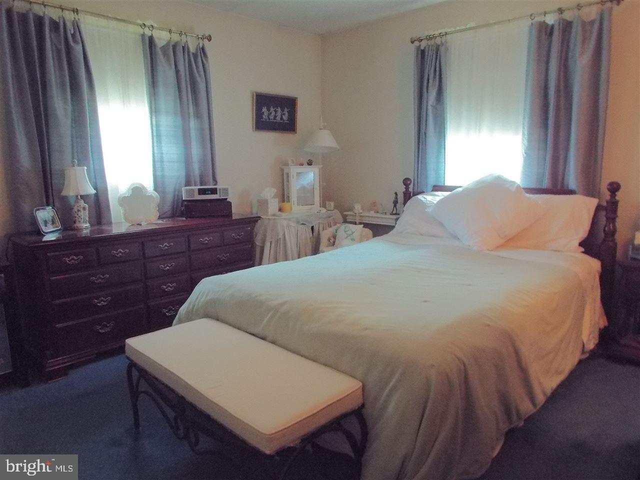 633 Greendale Road York, PA 17403 - Photo 6 of 17 Gallery Image 6