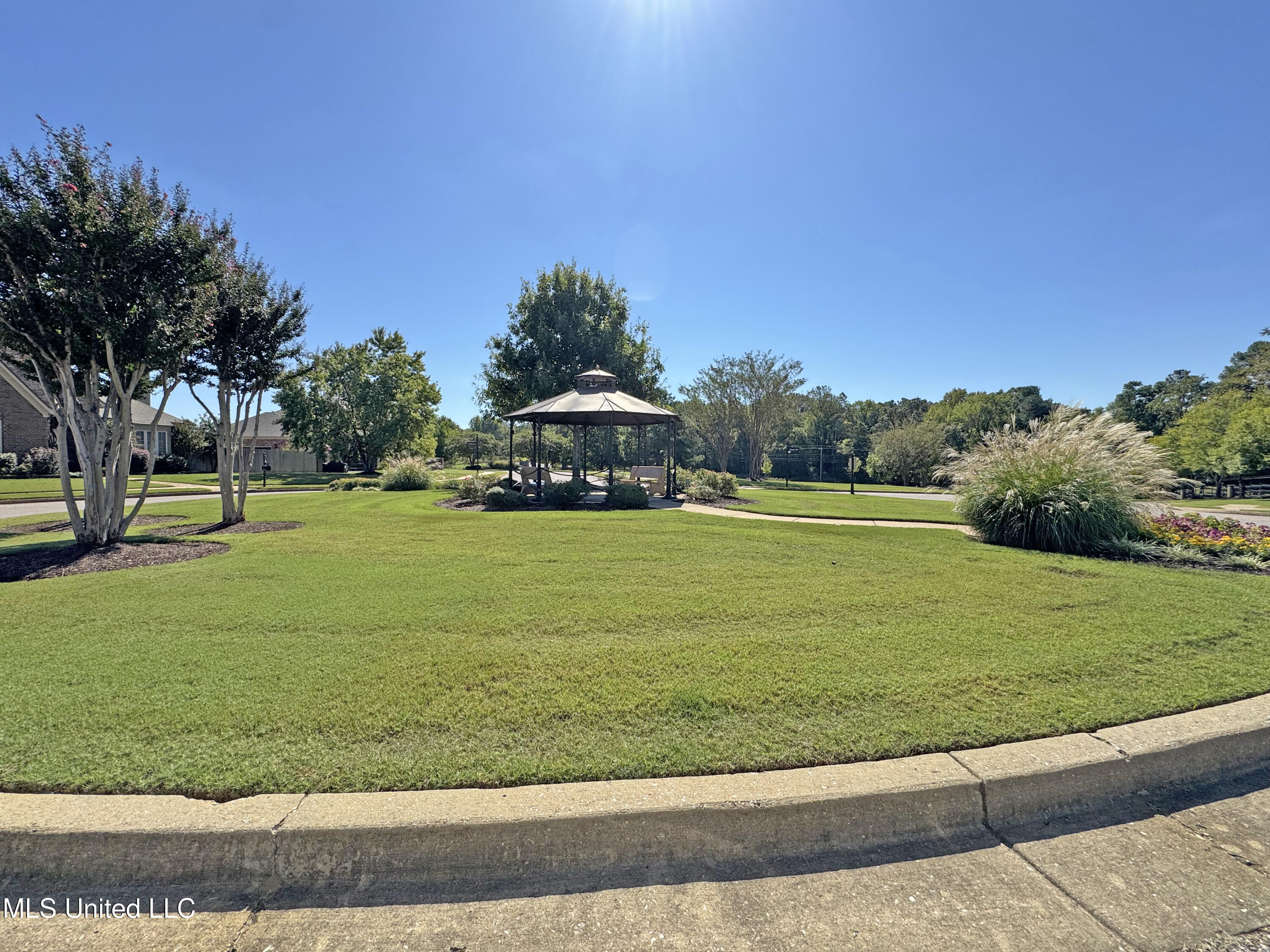8026 Old Addison Drive Olive Branch, MS 38654 - Photo 5 of 6 Community Gazebo