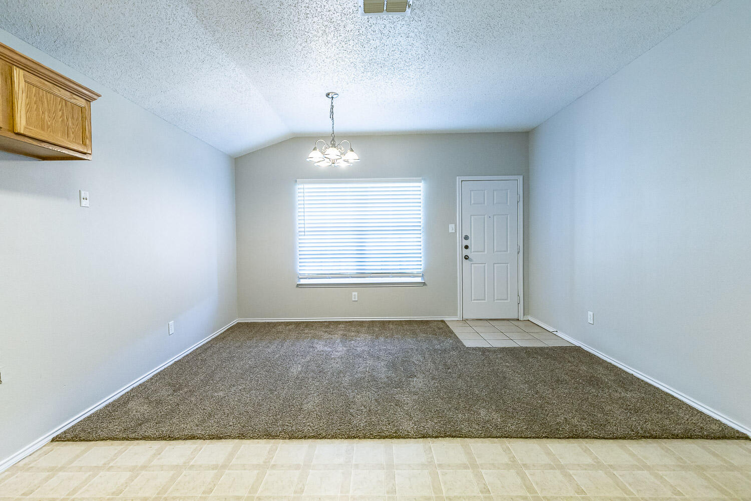 538 North Kirby Avenue Lubbock, TX 79416 - Photo 15 of 22 an empty room with windows