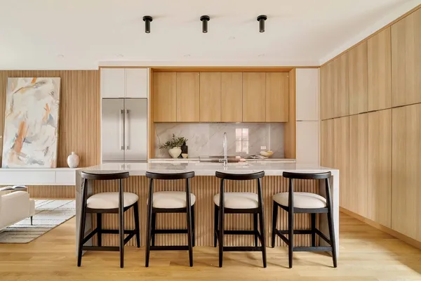 $2,750,000 | 20 Wendell Street, Unit 3, Cambridge, MA 02138