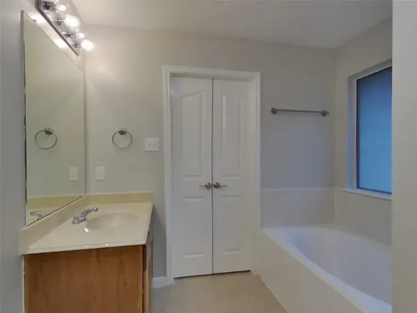 $1,859 | 12043 Belle Court, Pinehurst, TX 77362