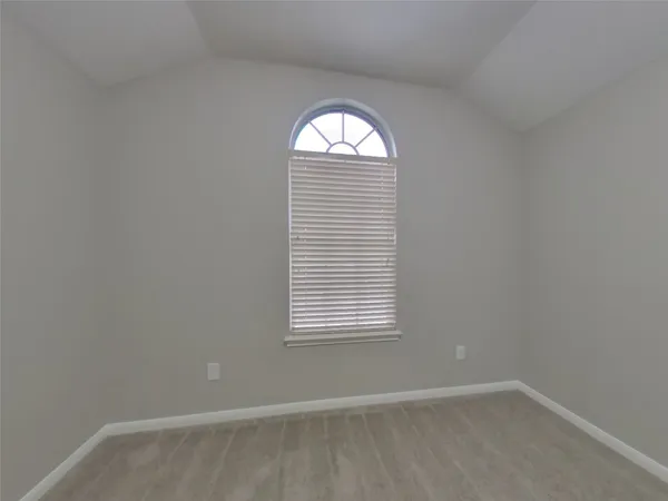 $1,859 | 12043 Belle Court, Pinehurst, TX 77362