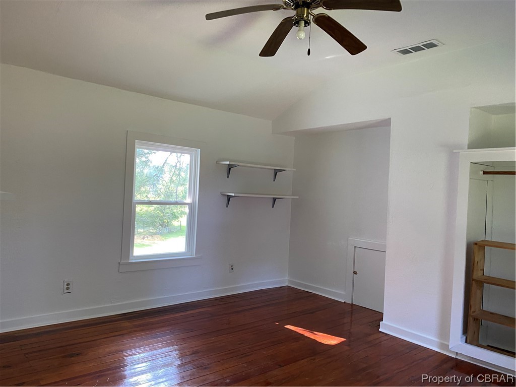 1595 Fitchetts Wharf Road Moon, VA 23119 - Photo 32 of 50