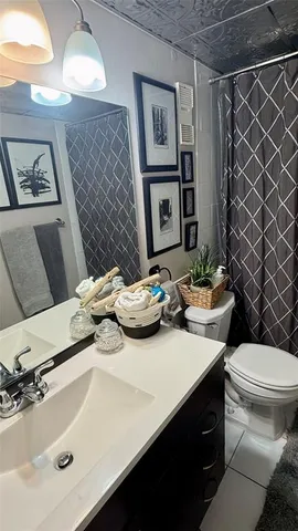 $215,000 | 500 Northeast 2nd Street, Unit 204, Dania Beach, FL 33004