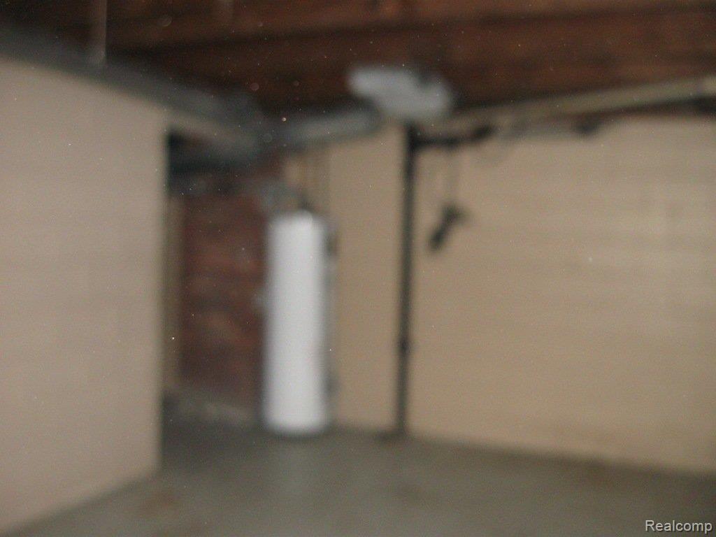 19747 Moross Road Detroit, MI 48224 - Photo 10 of 10 KEN 3-31-10 054