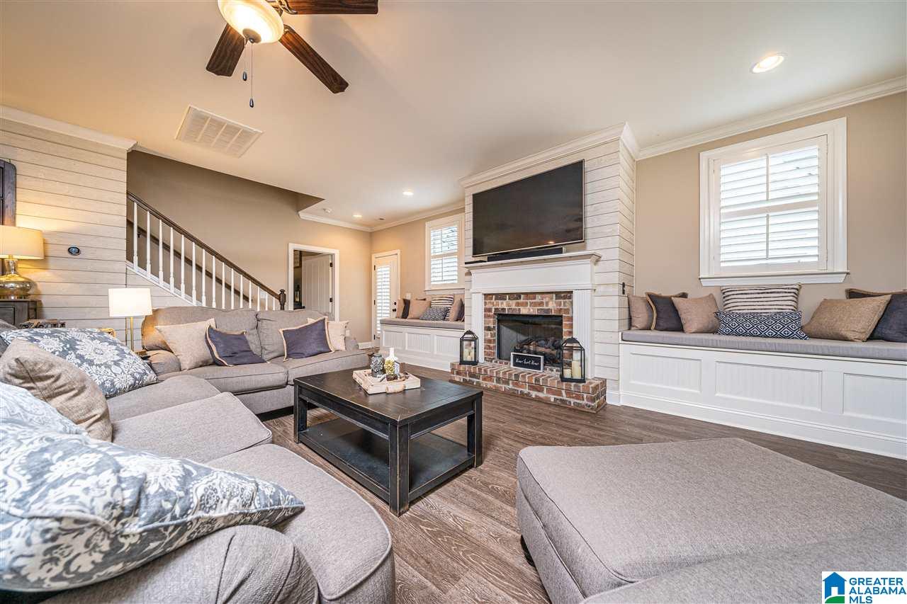 6528 Spring Street Trussville, AL 35173 - Photo 5 of 47