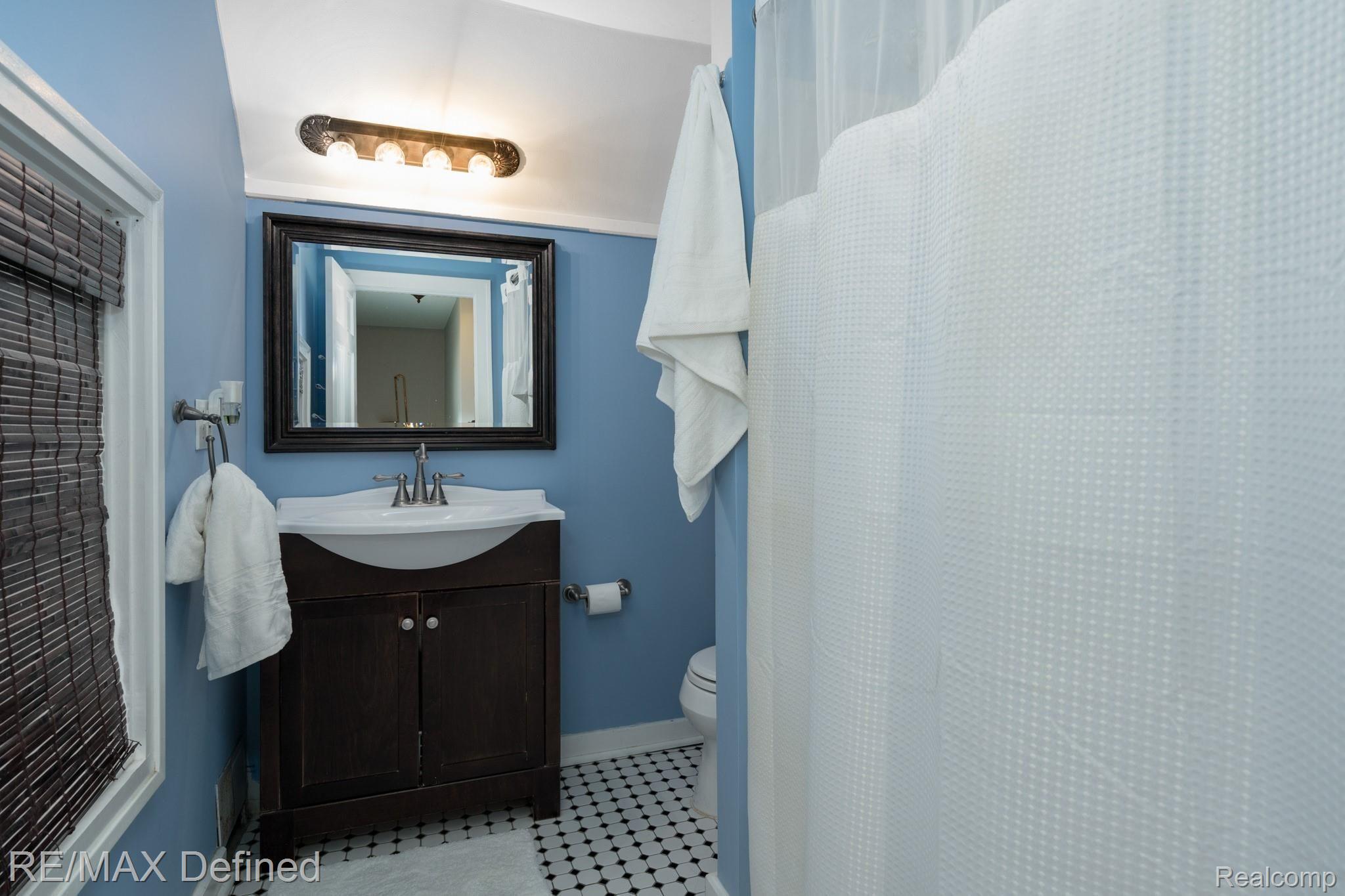 336 Highland Avenue Rochester, MI 48307 - Photo 19 of 28 336-Highland-Ave-22.JPG