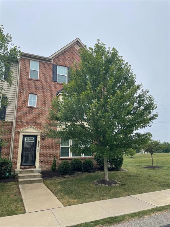 617 Broadmore Lane Wexford, PA 15090 - Photo 1 of 36 a front view of a house with a garden