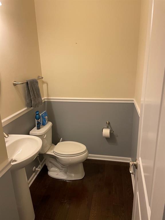 617 Broadmore Lane Wexford, PA 15090 - Photo 11 of 36 a bathroom with a toilet and a shower