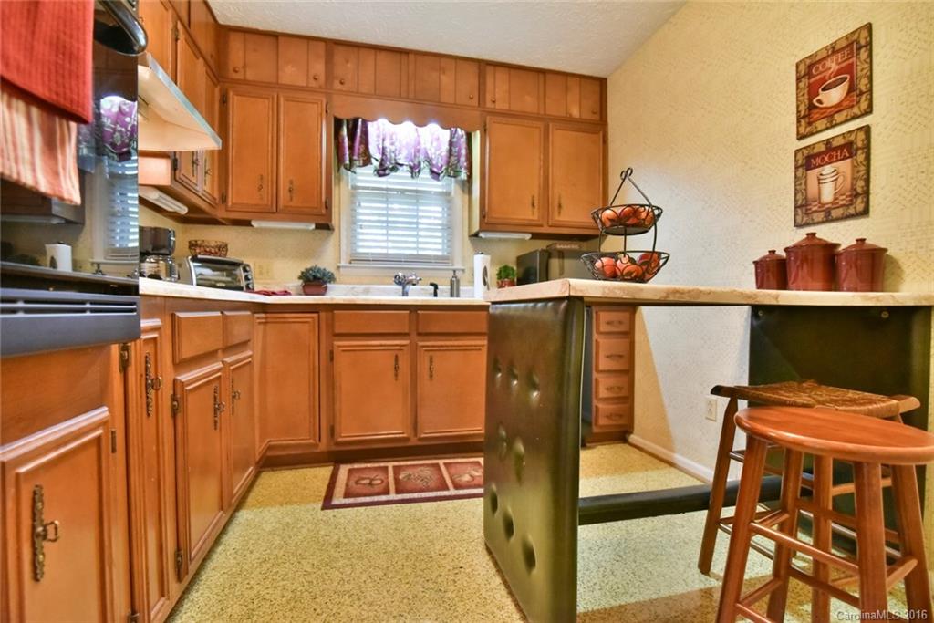 345 Pritchard Road Candler, NC 28715 - Photo 14 of 24 Gallery Image 14