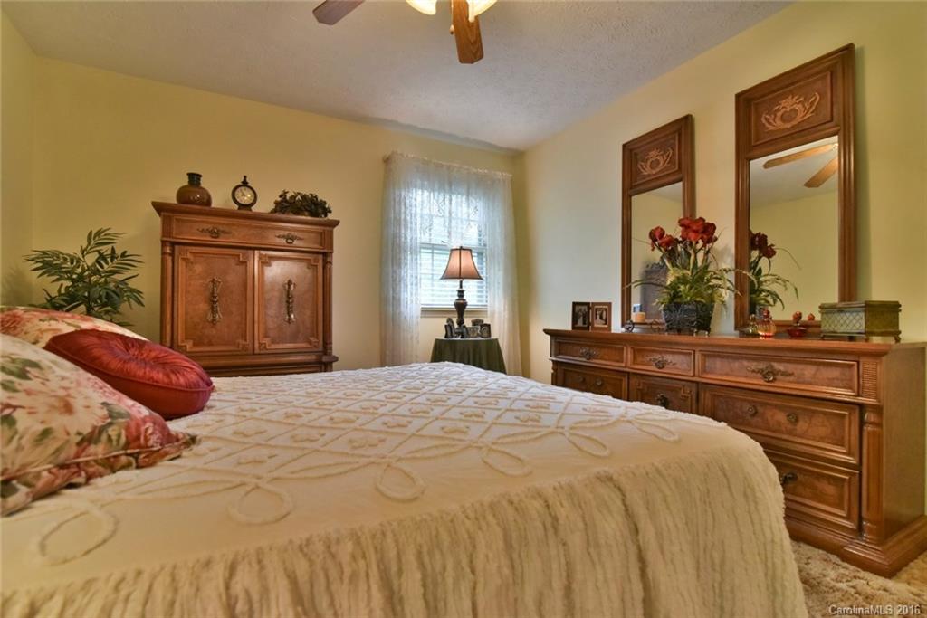345 Pritchard Road Candler, NC 28715 - Photo 18 of 24 Gallery Image 18