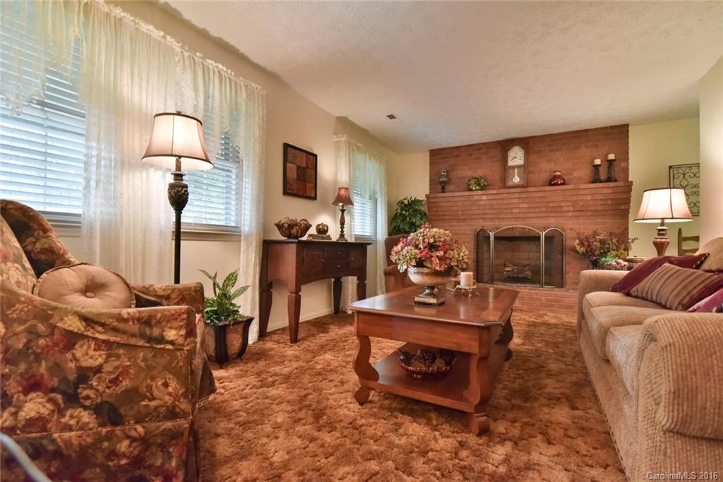 345 Pritchard Road Candler, NC 28715 - Photo 8 of 24 Gallery Image 8