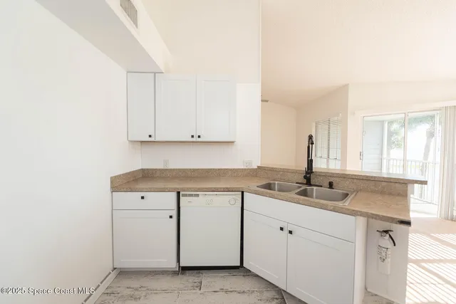 $254,900 | 7330 N Highway, Unit C206, Cocoa, FL 32927