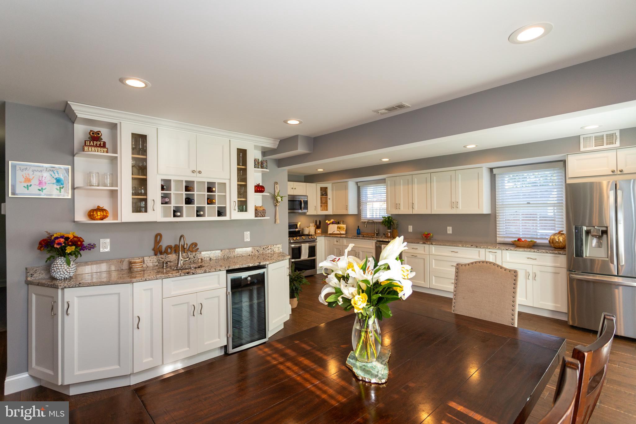 828 Cricket Road Secane, PA 19018 - Photo 2 of 24 Gallery Image 2