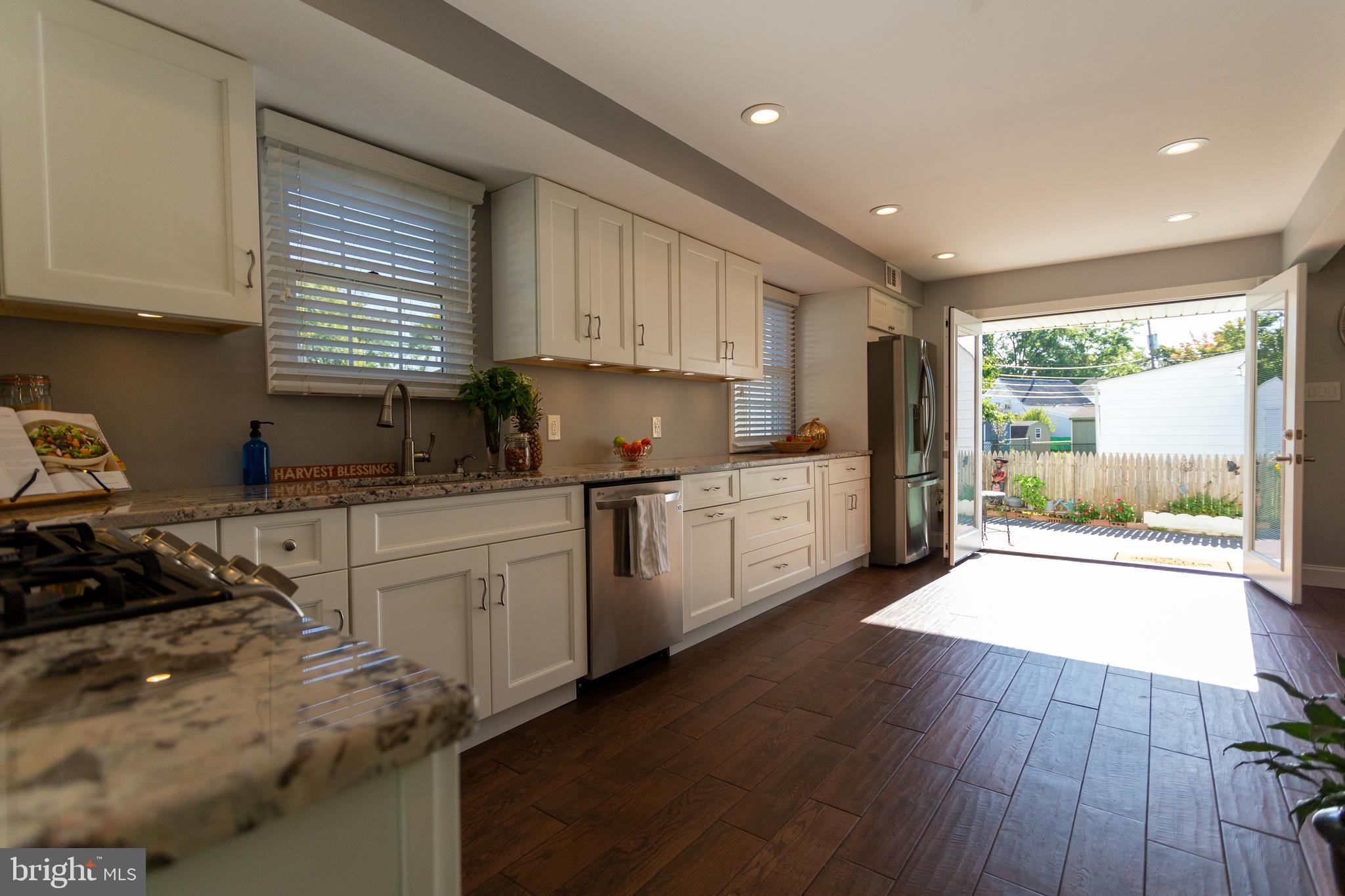 828 Cricket Road Secane, PA 19018 - Photo 4 of 24 Gallery Image 4