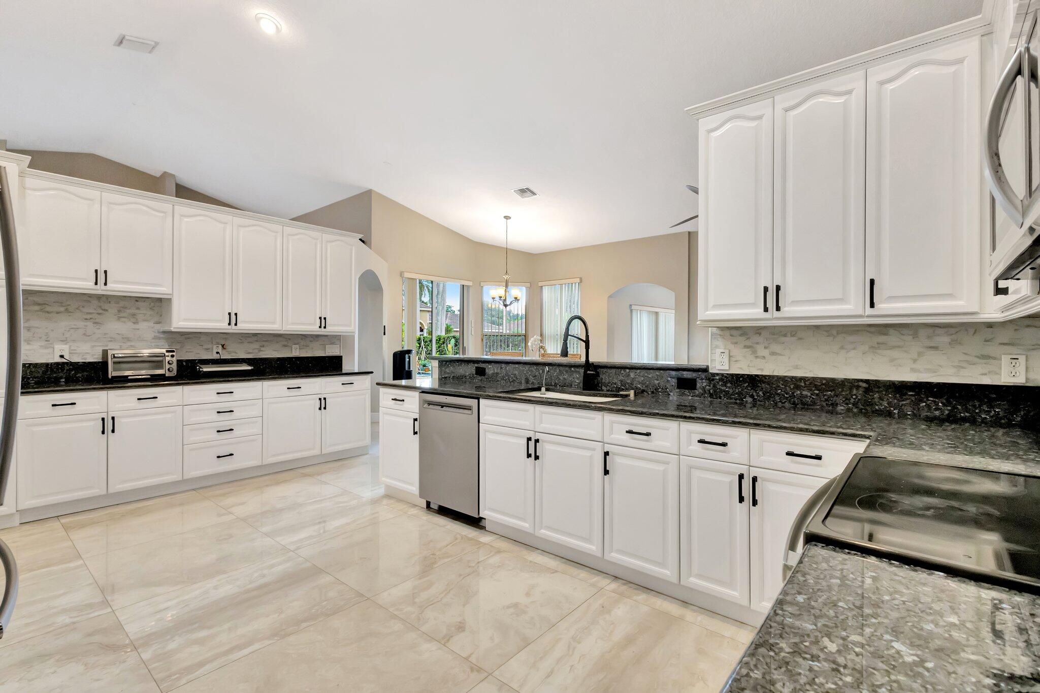 4610 Bucida Road Boynton Beach, FL 33436 - Photo 24 of 96 Kitchen