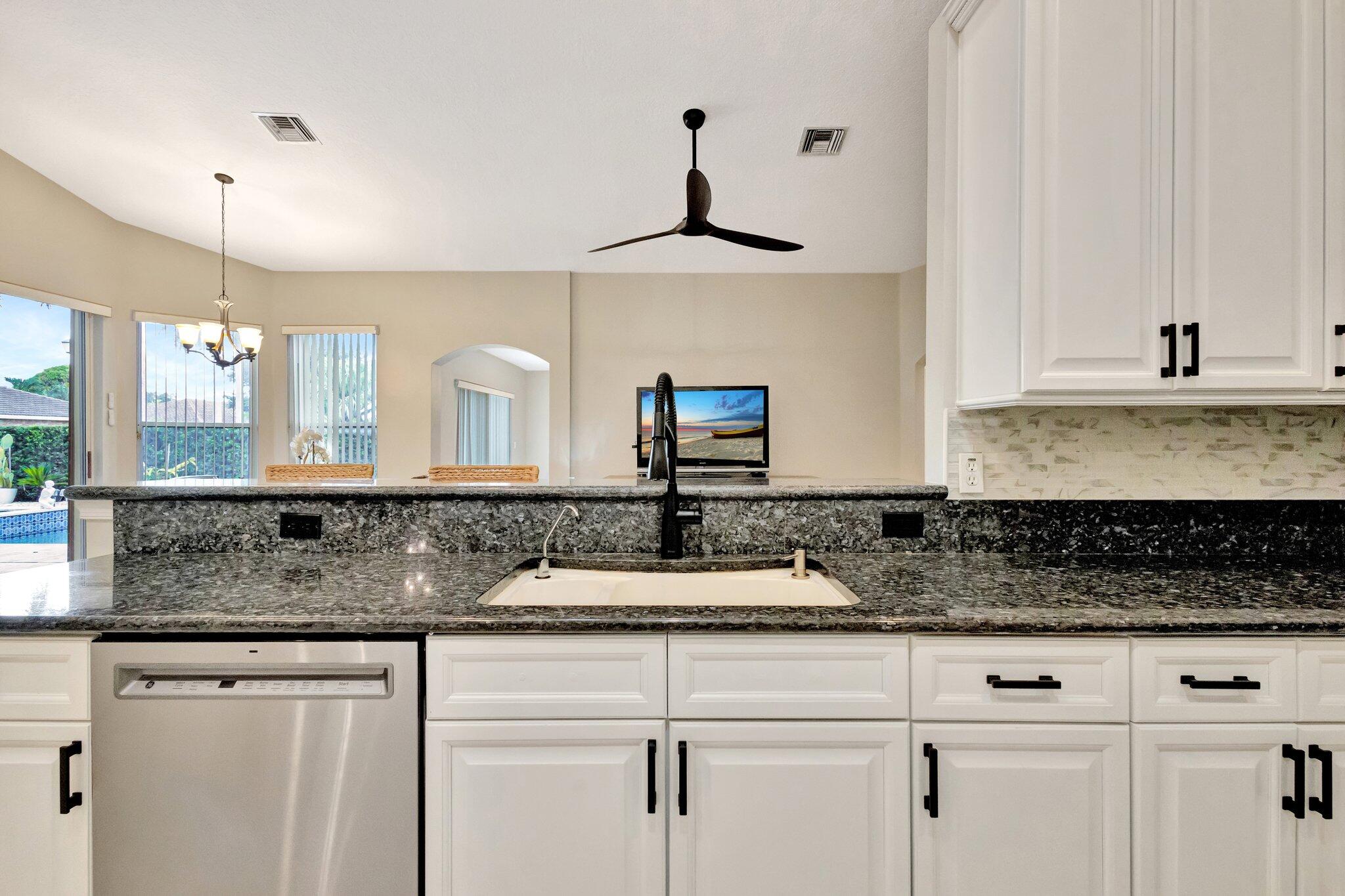 4610 Bucida Road Boynton Beach, FL 33436 - Photo 26 of 96 Kitchen