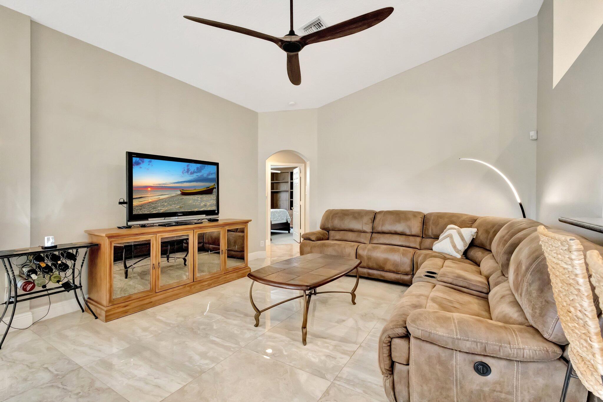 4610 Bucida Road Boynton Beach, FL 33436 - Photo 29 of 96 Family Room