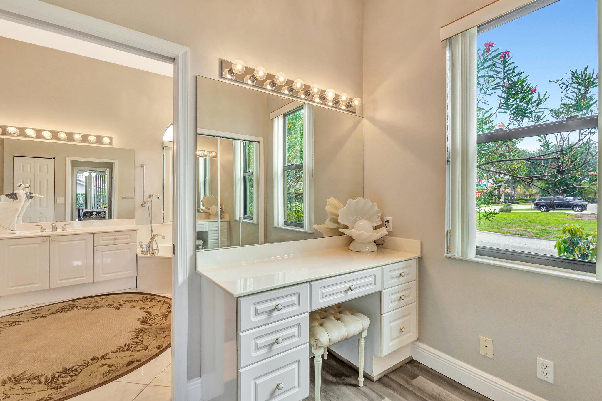 4610 Bucida Road Boynton Beach, FL 33436 - Photo 36 of 96 Master sitting area