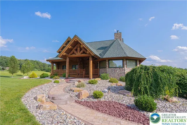 a view of entryway with a front door