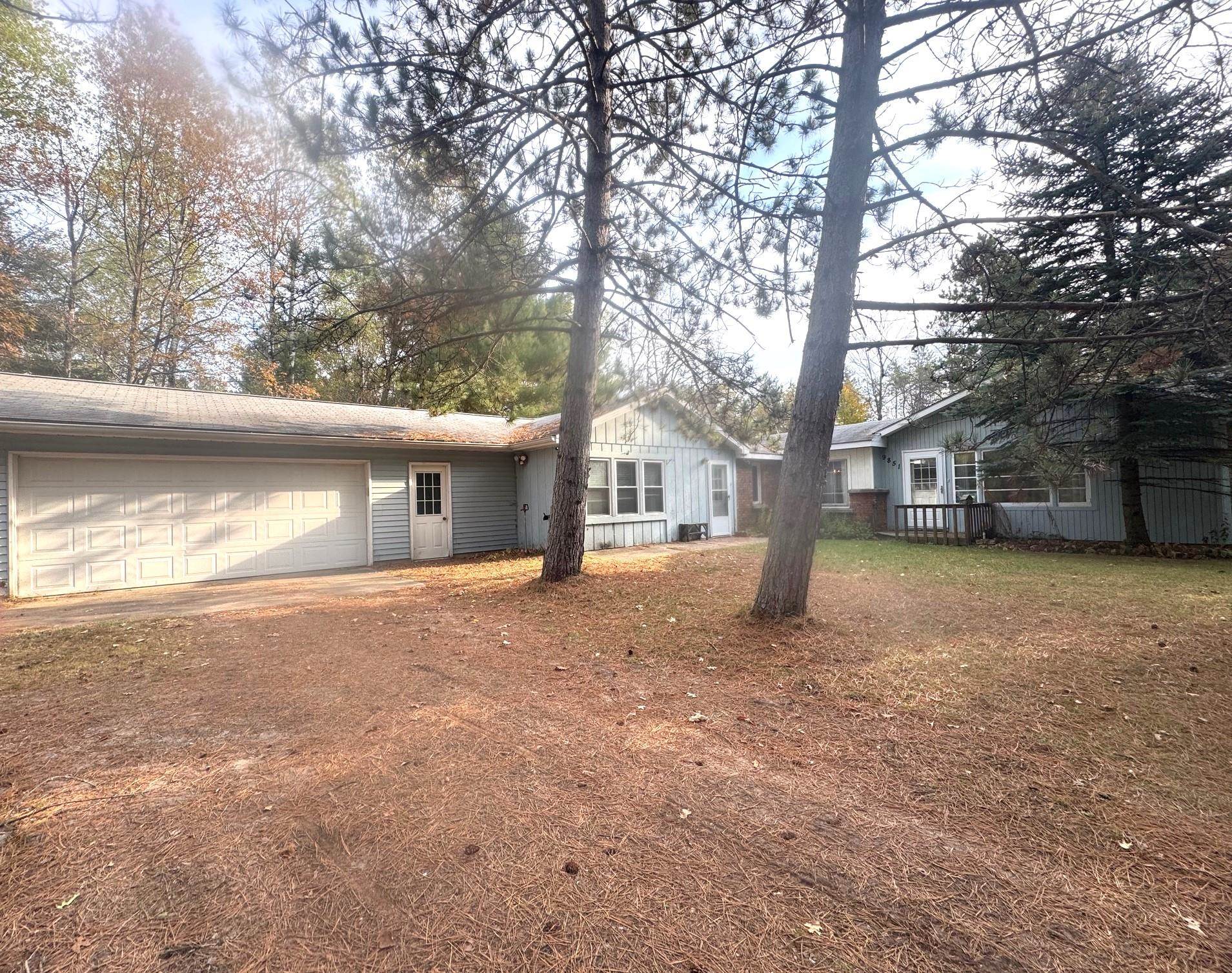 9851 South Oak Road Roscommon, MI 48653 - Photo 3 of 39 1928139-571d9b63-6265-47eb-817b-6e336ed96df1.JPG