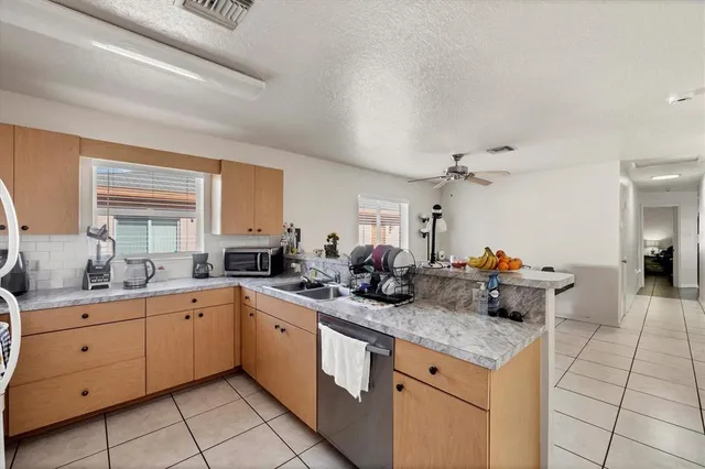 $275,000 | 3403 North Osprey Avenue, Sarasota, FL 34234